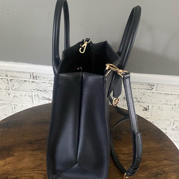 AUTHENTIC Michael Kors Mirella pebbled leather medium tote bag. - Picture 8 of 13